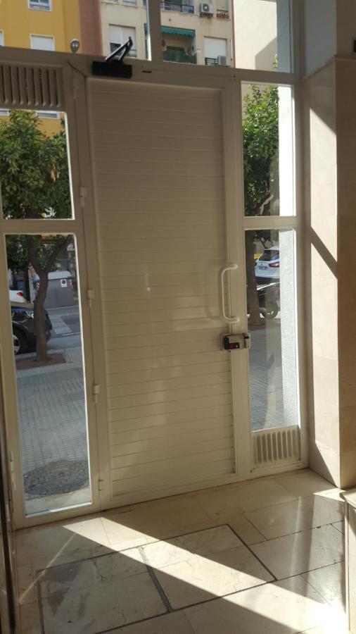 Apartamento Villaplaya Malaga Centro Luaran gambar